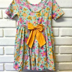 Adorable 4T dress.